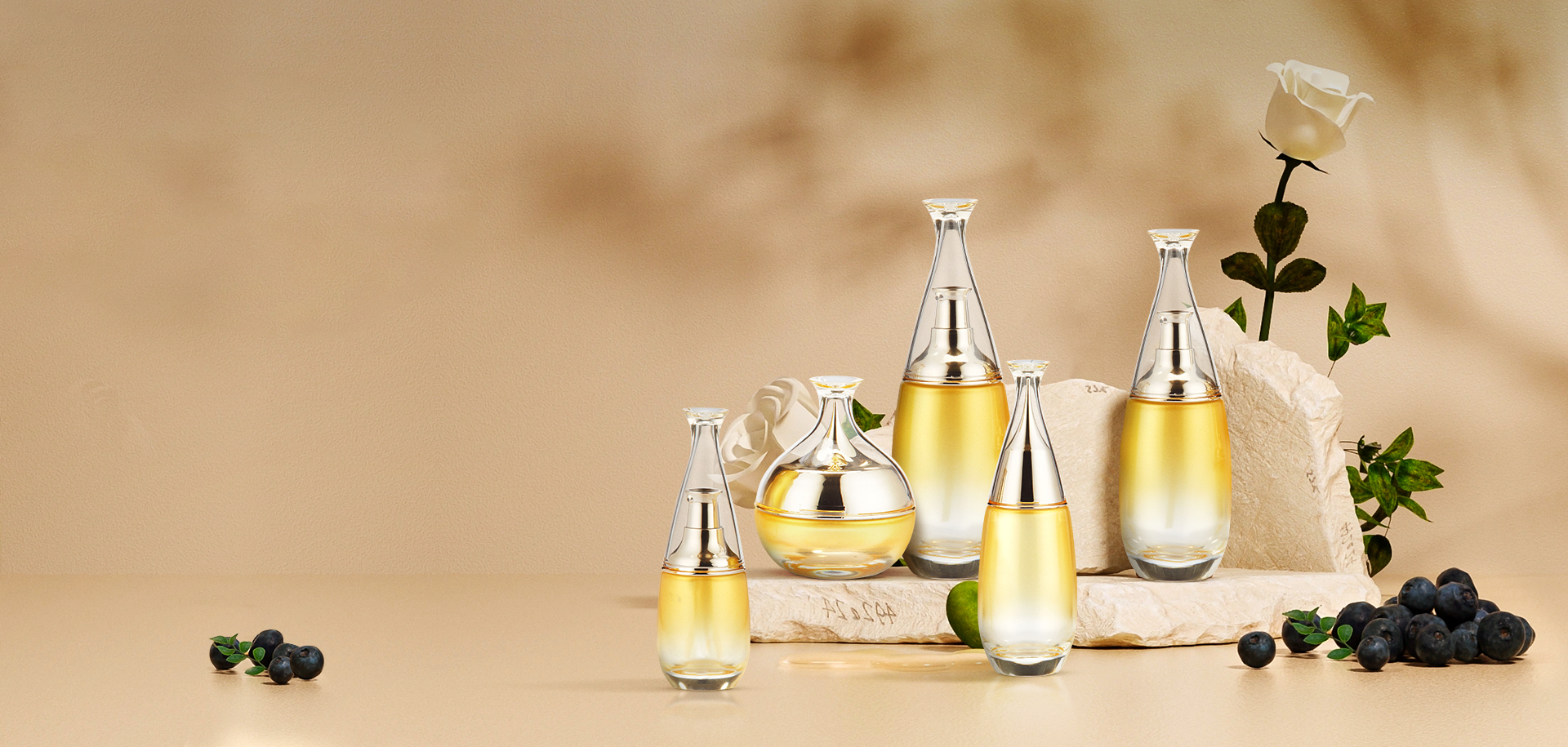 Since 2011, professional plastic cosmetic packaging processing and manufacturing.