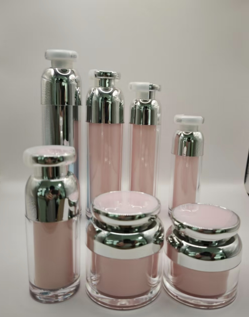 Elegant Pink and Silver Cosmetic Packaging Set for Skincare 1