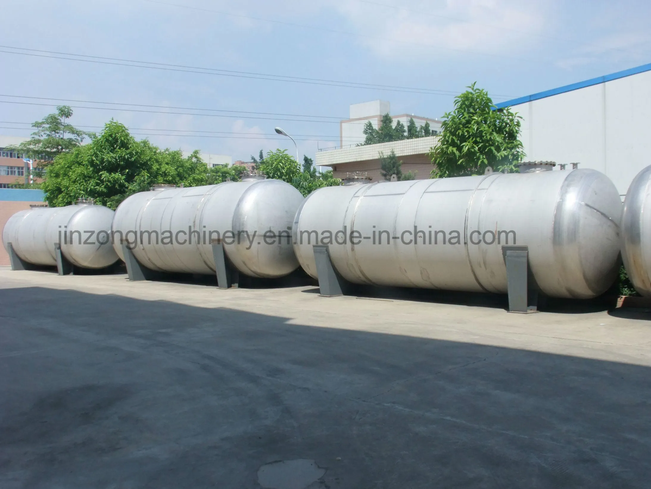 Stainless Steel Large Horizontal and Vertical Storage Tank 1