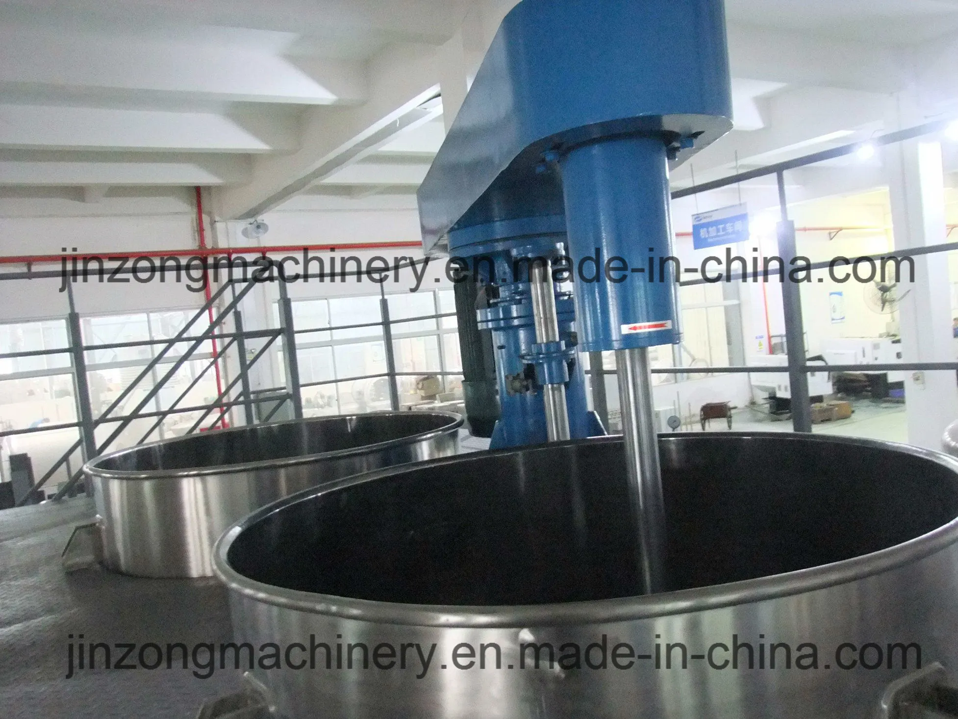 Guangzhou Jinzong Paint Dissolver Mixing Machine with Platform 1