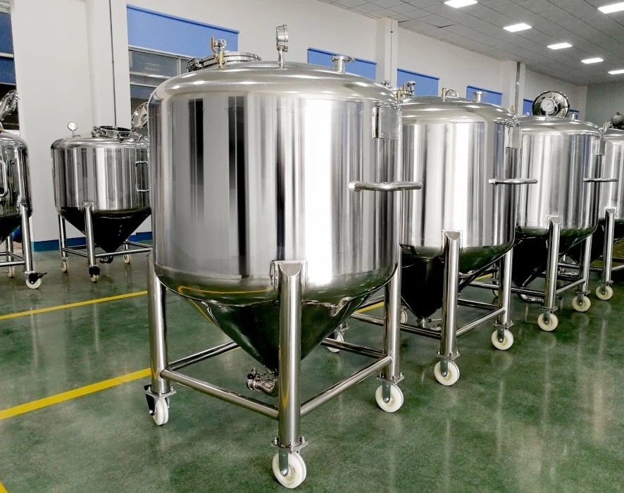 Customized Stainless Steel Sanitary Storage Tank for Pharmaceutical and Food Production 1