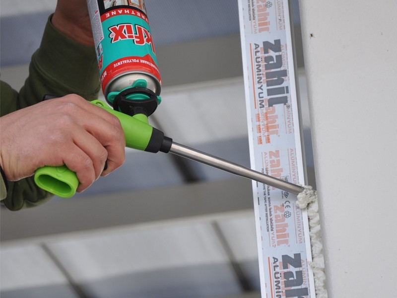 Shuode - 500ml 750ml Puerta de ventana barata Spray de poliuretano Fábrica de fábrica de fábrica Retardante PU Espuma PU 20