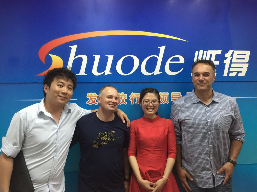 Shuode - Professional R & D Equipo 750 ml Todas las estaciones Use poliuretano expansión de espuma PU de espuma para marcos de puertas expandibles PU espuma 32