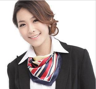 Muestra gratis 300ml 500ml 750 ml de espuma de espuma PU en expansión espuma en aerosol 36