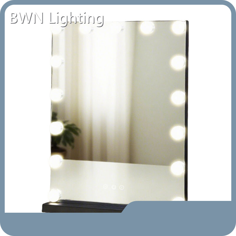 Fournisseur de miroirs de salle de bain carrés BWN Lighting 1