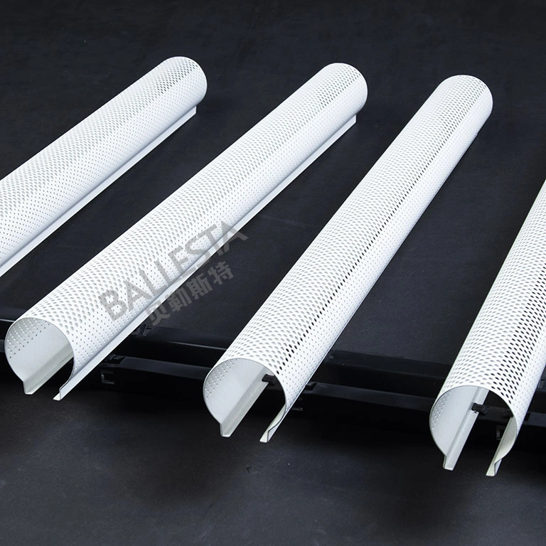 Ballesta® Perforated or non-perforated circular section curved ceiling system 1