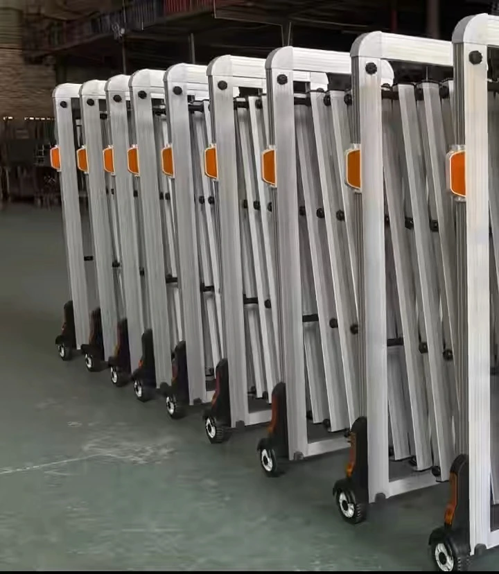 Aluminum Barrier Manual Telescopic Door 1