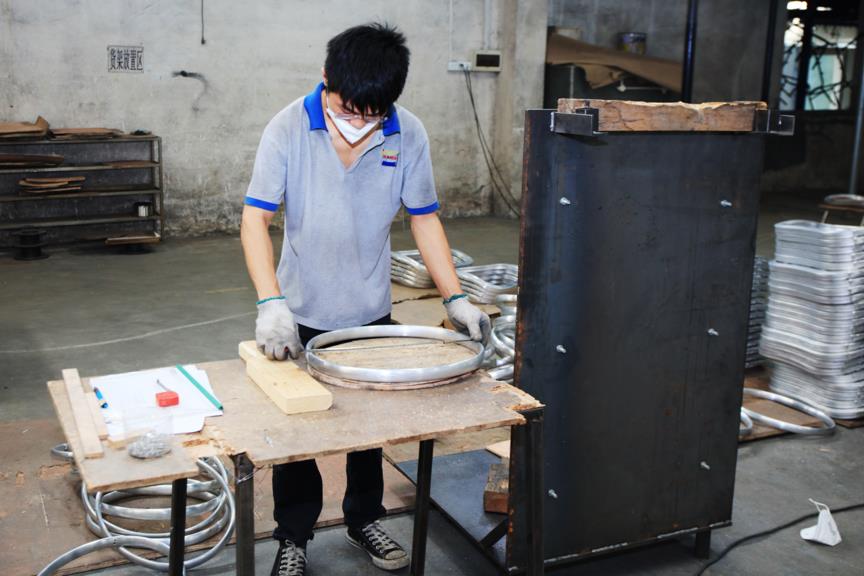 قانداق قىلىش Yumeya بىر تۈركۈم ياخشى سۈپەتلىك ئورۇندۇق ئىشلەپچىقارامسىز؟ 8