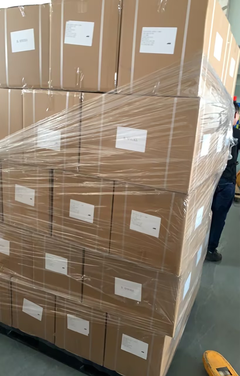 Black Airless Pump Bottles - Precision Finish 19