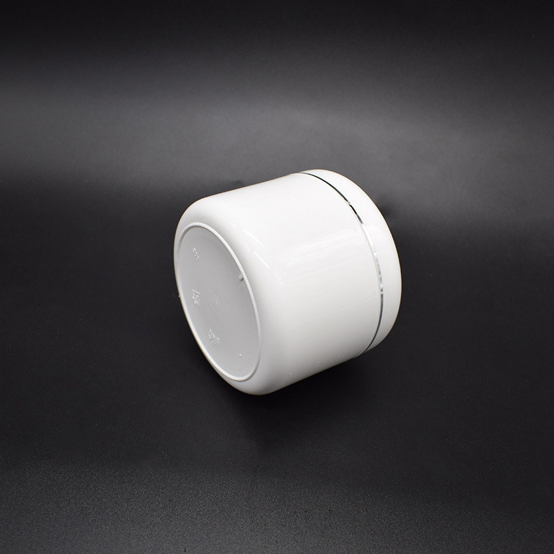 China Wholesale Empty White Cosmetic Jar Pot Bottle