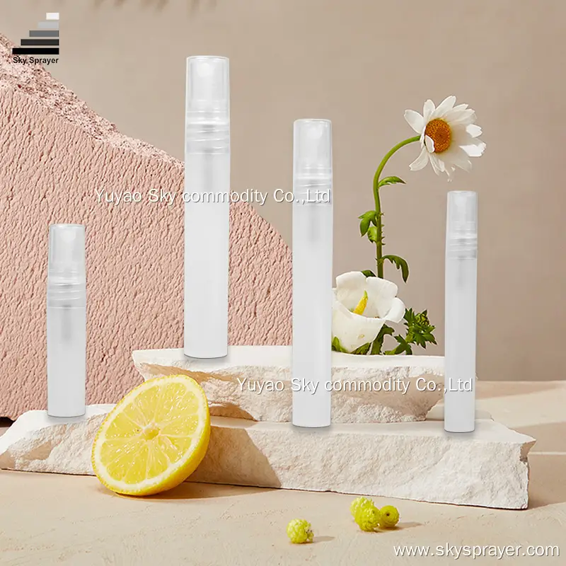 Perfume is bottled 5ml7ml10mlPP matte semi-transparent portable sample packaging artifact fine spray. 1