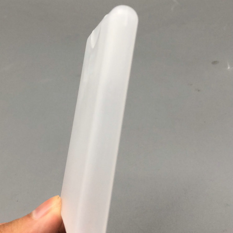 Hot Selling Perfume Spray bottle Transparent Plastic PET 20ml Credit Card Shape Bottle With Sprayer