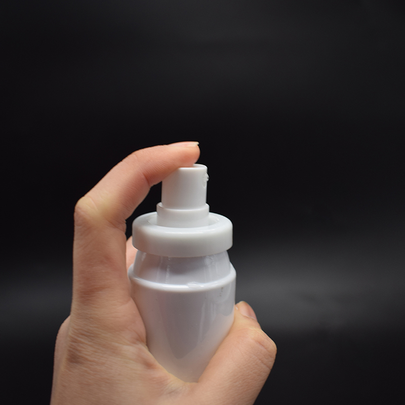 China Wholesale White 150ml Empty Mist Spray Bottle Used To Perfume