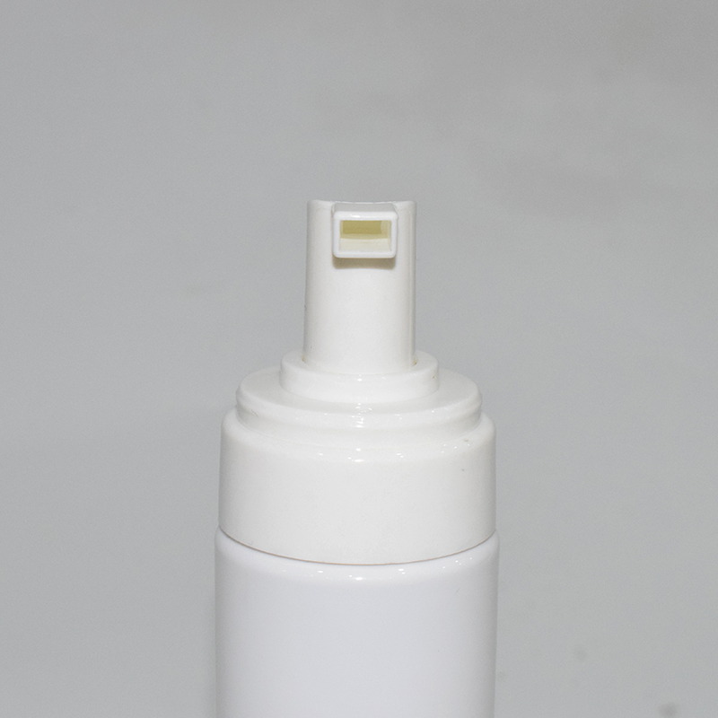 Hot selling foam soap pump bottle 180ml skincare empty bottles