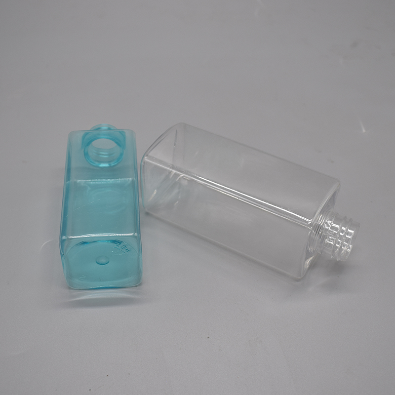China Manufacturers Pet Cosmetics Clear plastic bottles With High Quality