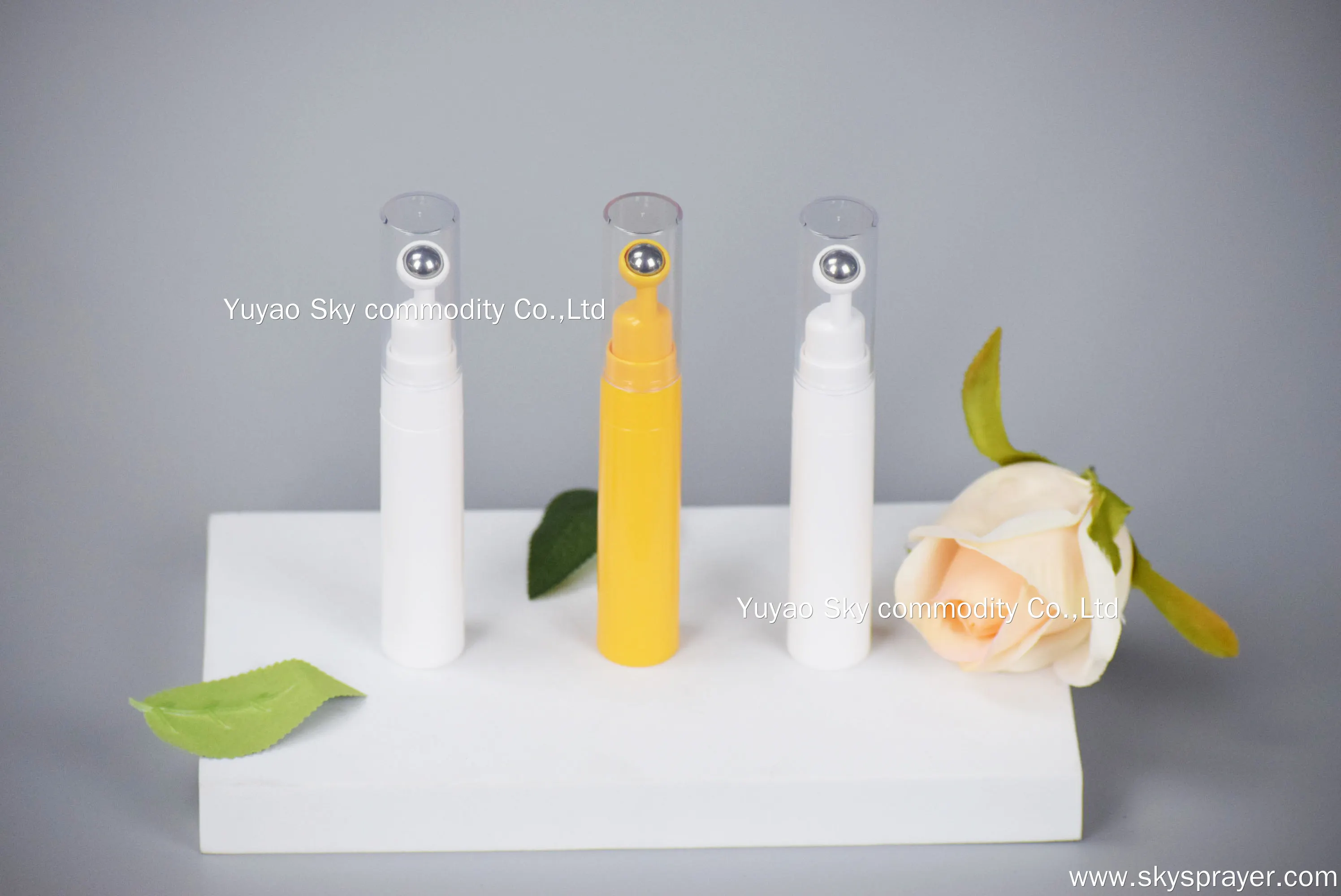 15g Round Ball Eye Cream with Essential Oil Bead Massage - Customizable 3