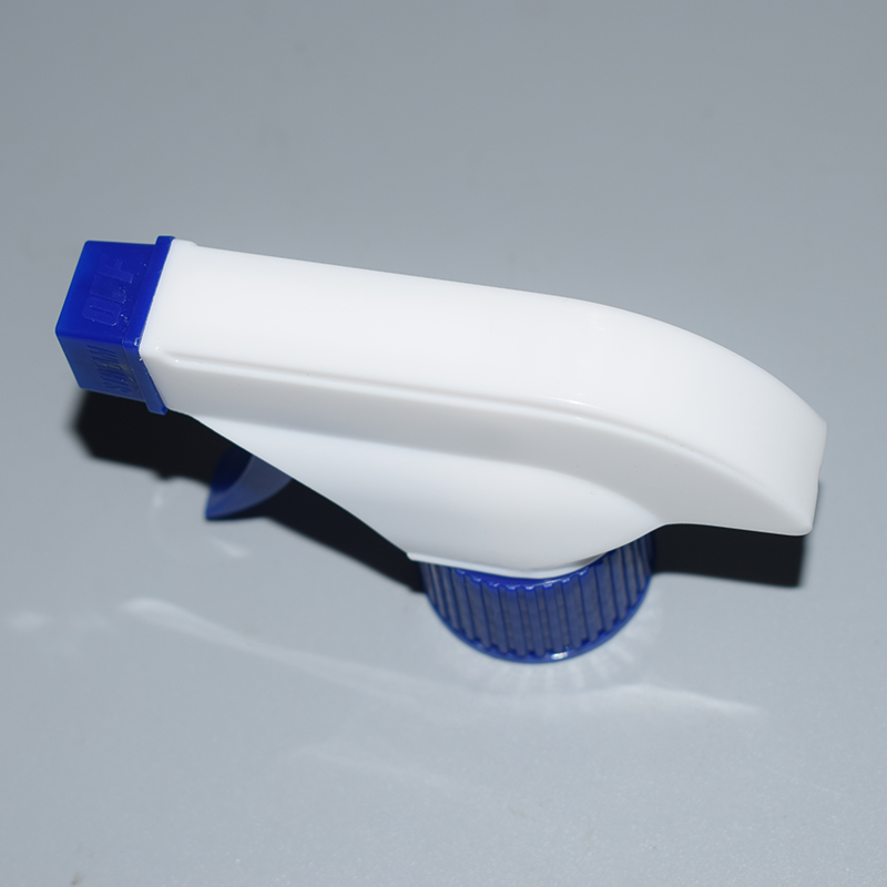 Sky Sprayer - Custom Portable Plastic Blue Hand Pump Garden Sprayer Regular Trigger Sprayer 16