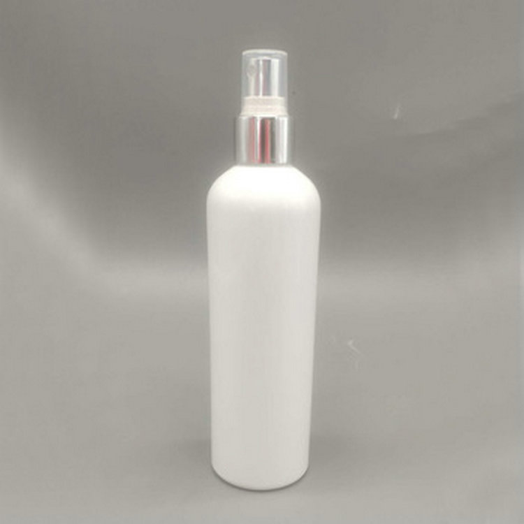 300ml Plastic  Bottle With Fine Cosmetic Mist Sprayer