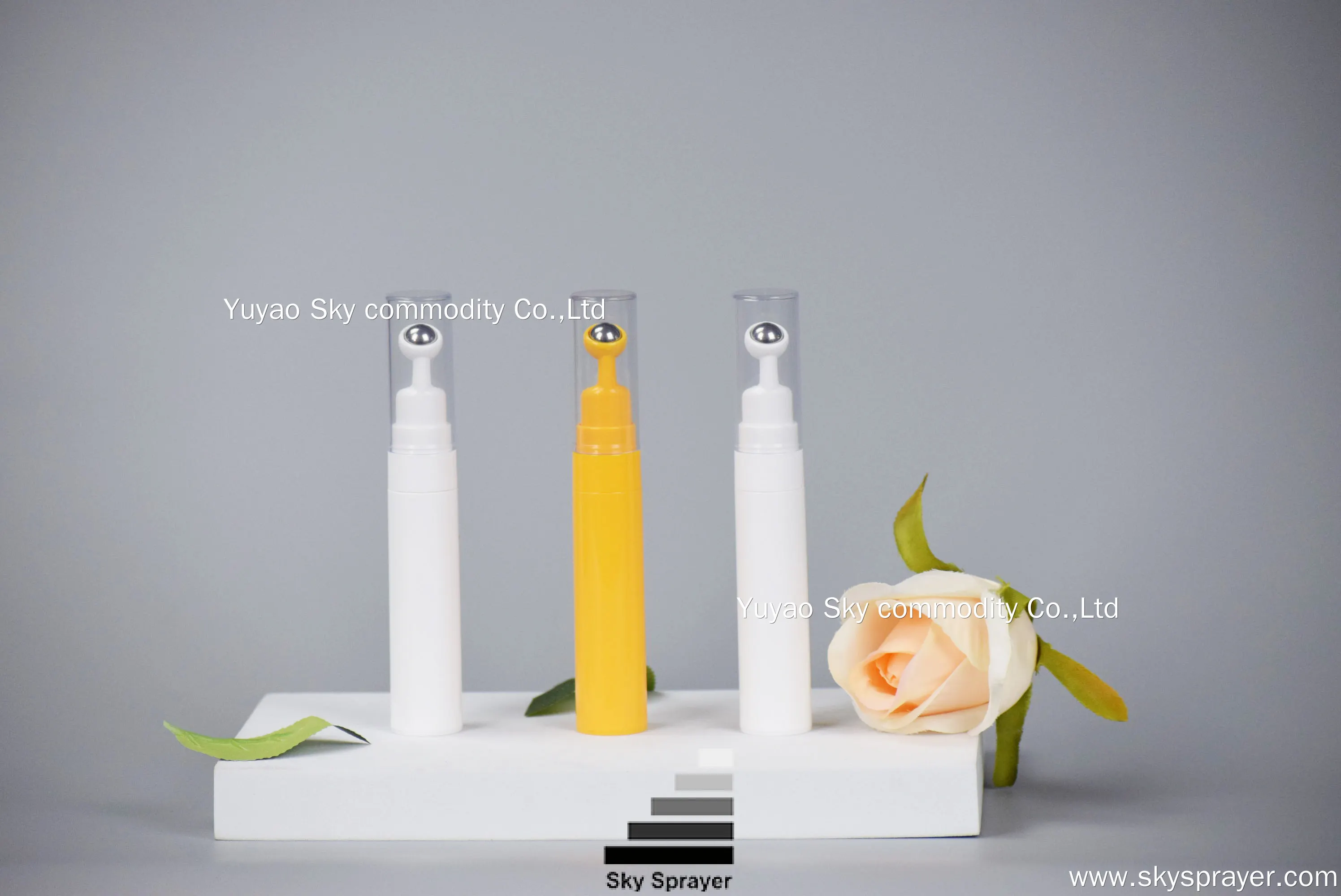 15g Round Ball Eye Cream Bottle with Essential Oil Bead Massage - Customizable Options 1