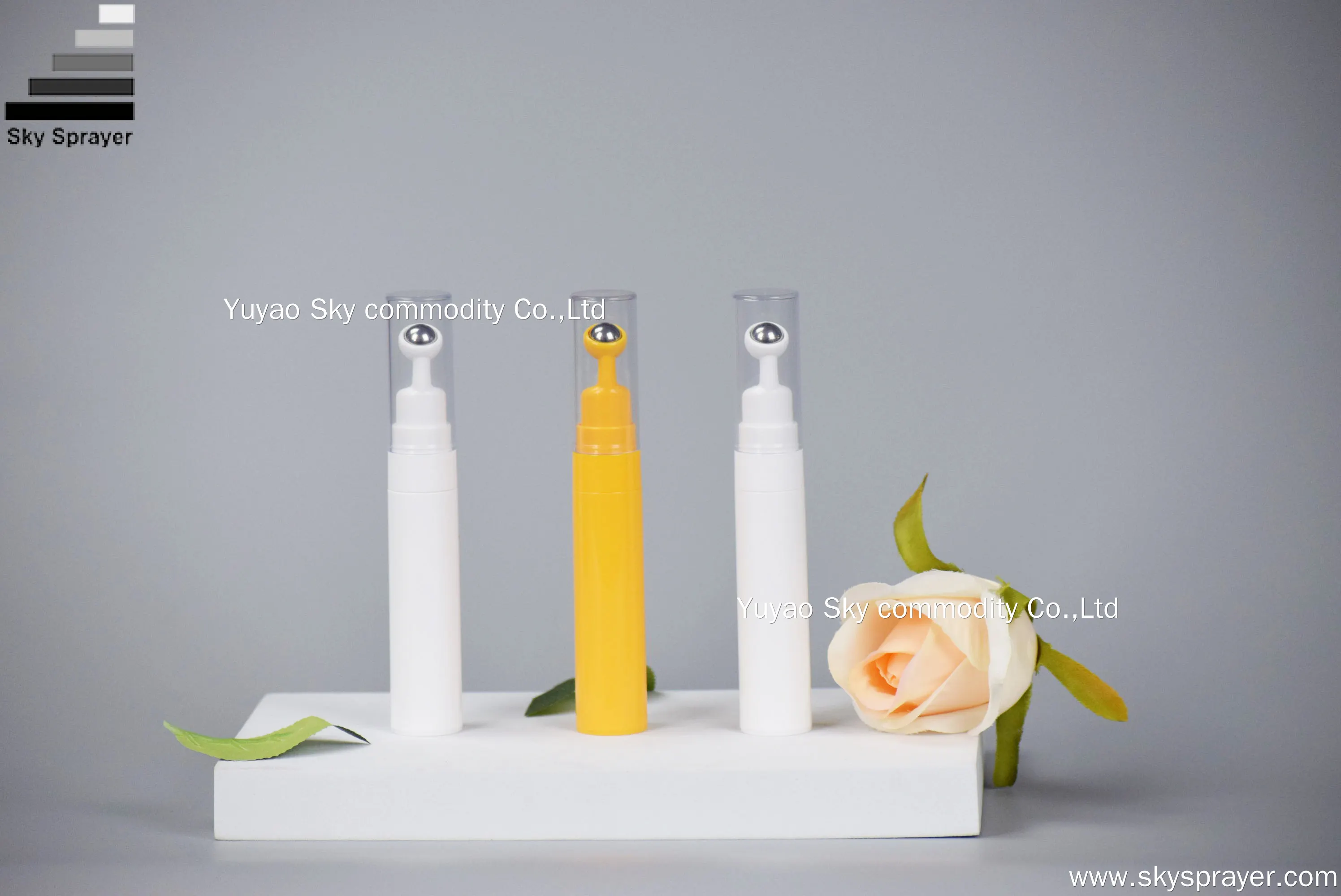 15g Round Ball Eye Cream with Essential Oil Bead Massage - Customizable 1