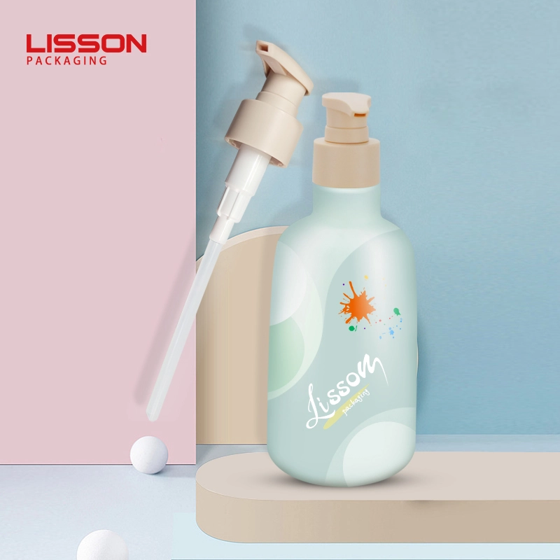 空の500ml丸型プラスチックローションボトルスプレーポンプPETシャンプーボトルを供給 - Lisson Packaging 1