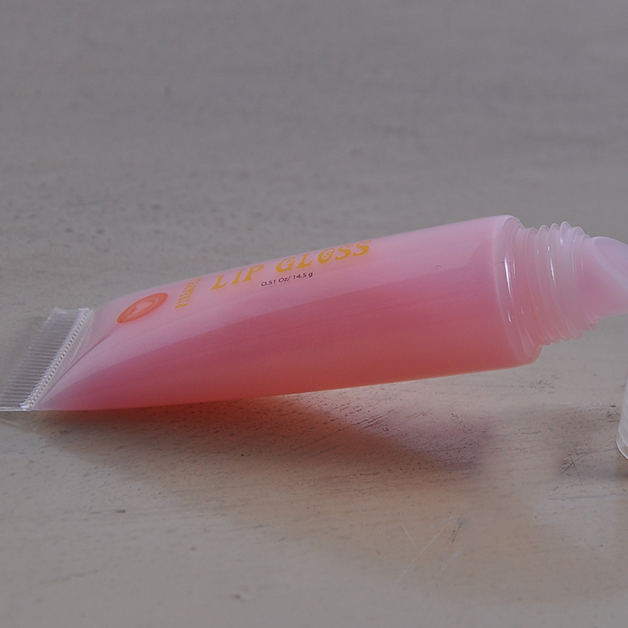 Hot sale cosmetic plastic lip gloss tube with cap 1