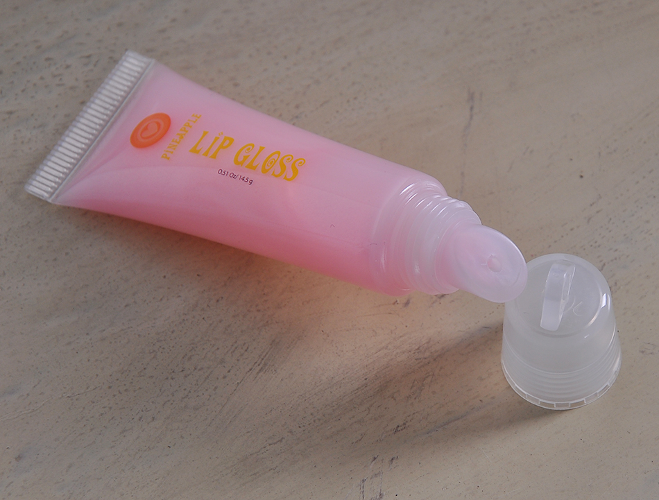 Hot sale cosmetic plastic lip gloss tube with cap 2