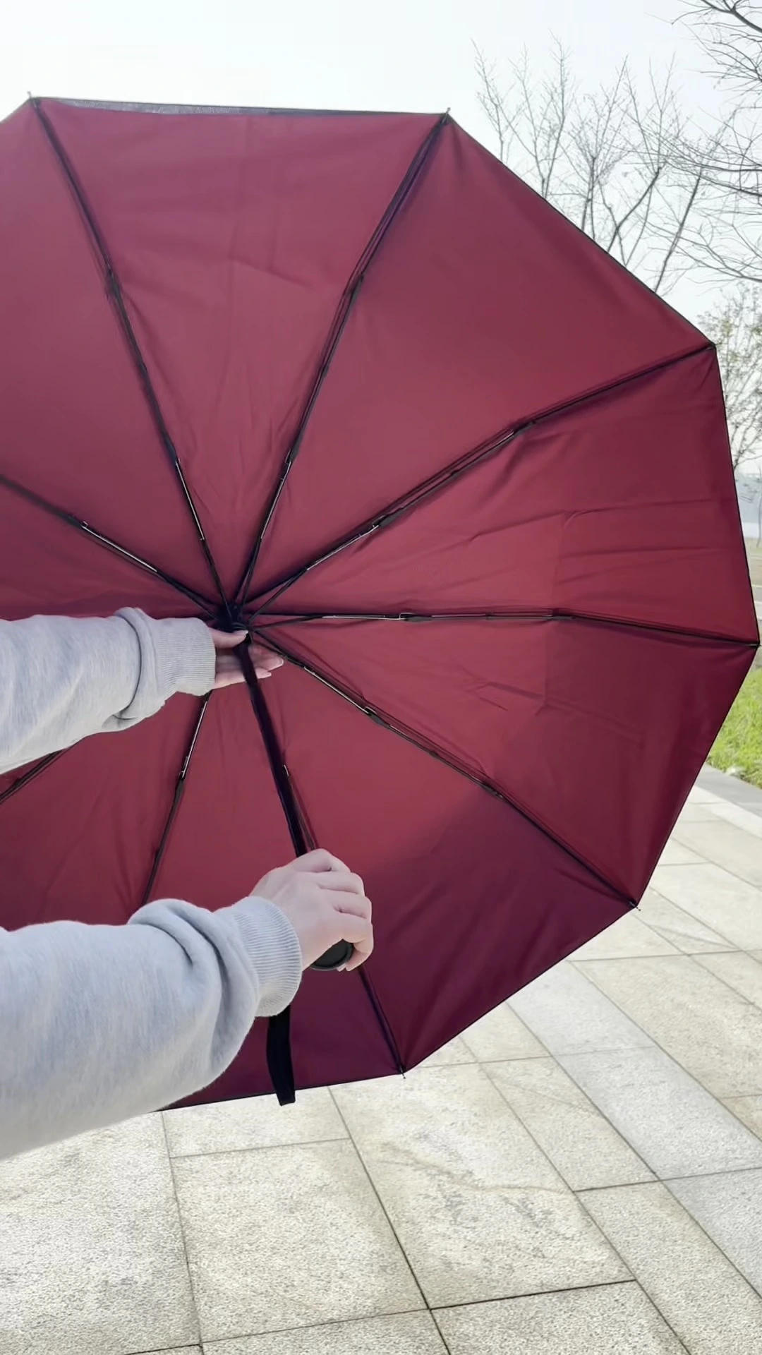 Automatic Triple Fold Umbrella with Windproof Features 1