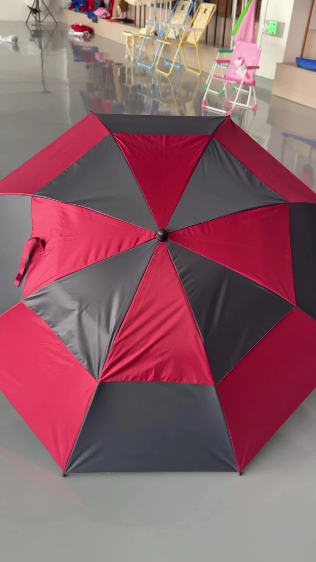 Enlarged Chair Clamp Umbrella with Interval Color Style for Outdoor Use 1