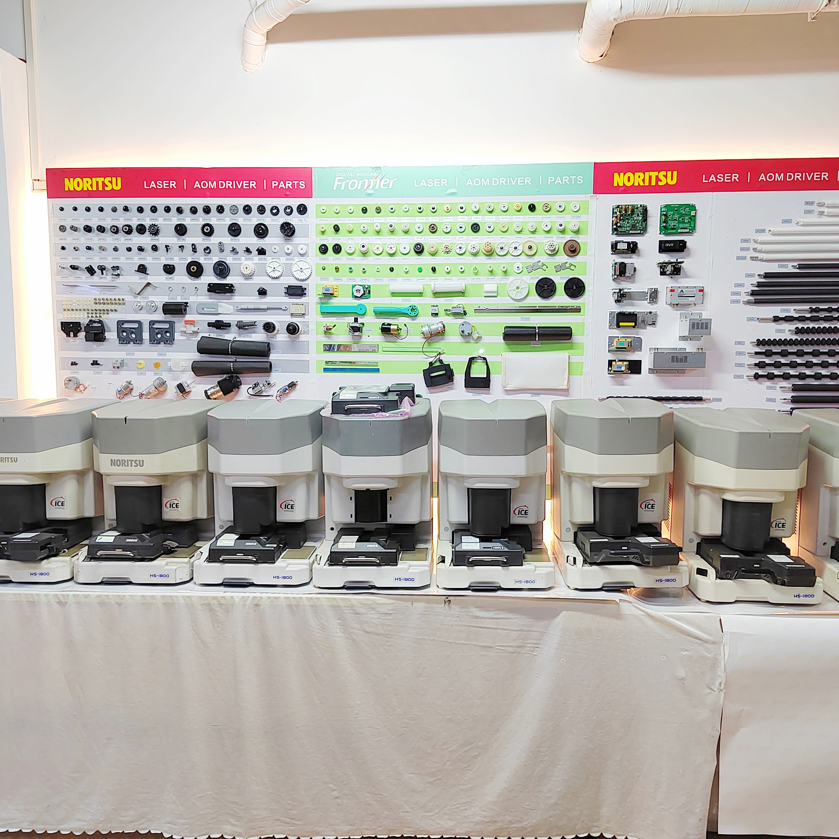 Noritsu HS-1800 Filmscanner mit 135er- und 120er-Kassetten, EZ-Controller und Digital ICE für Fotolabore (Minilab) 4