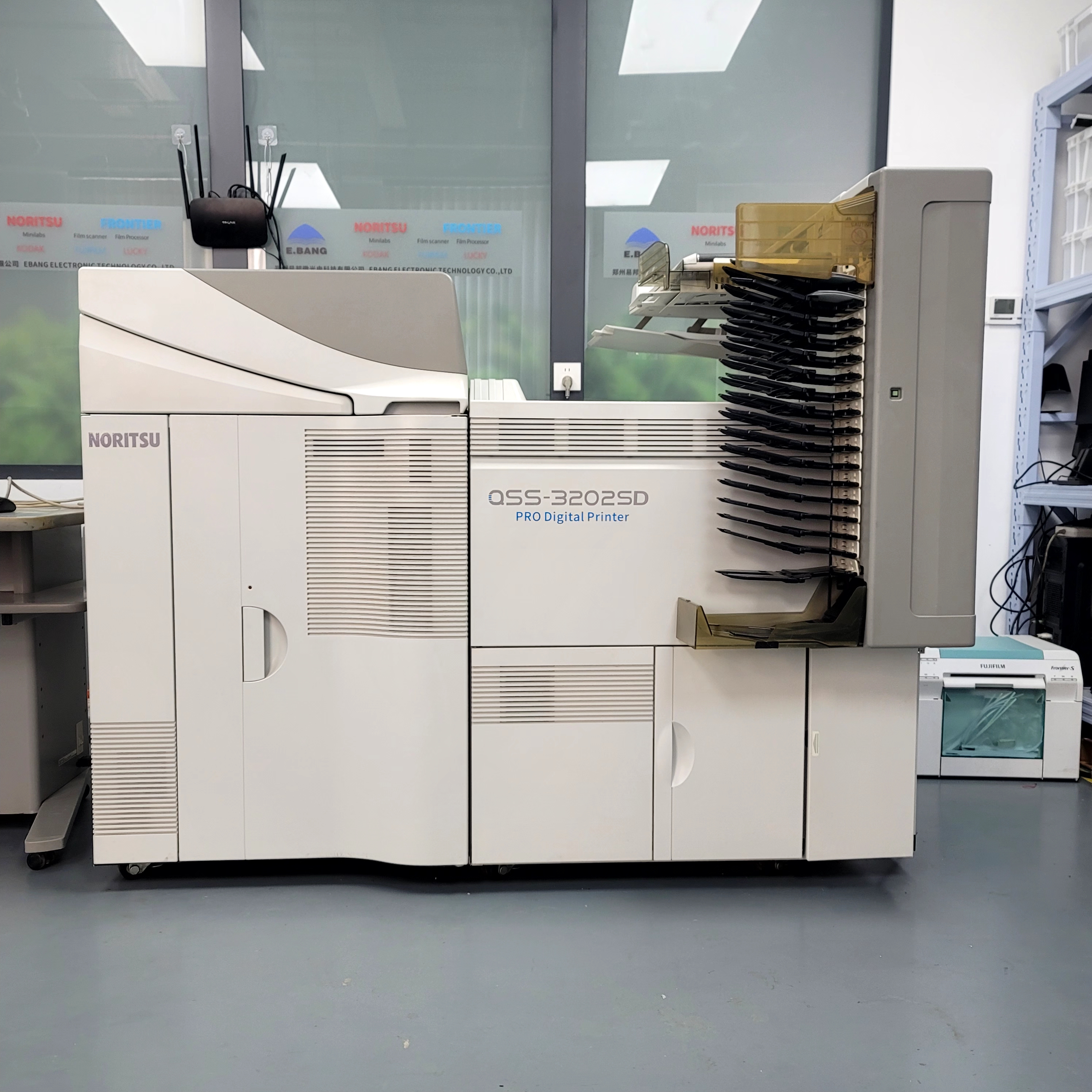Noritsu QSS3202SD Professional Digital Laser Minilab, Silver Halide Photo Printing Machine for Photo Lab 3