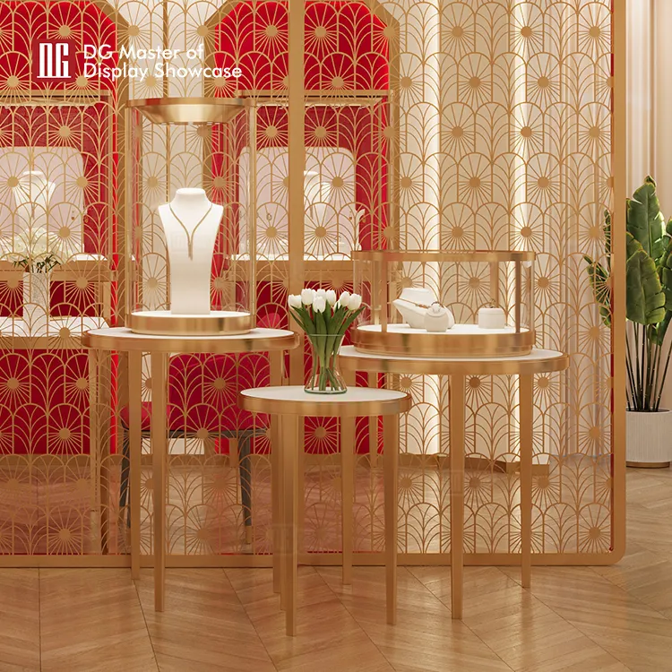 Boutique Combo Showcase: Island Display Cabinet 5