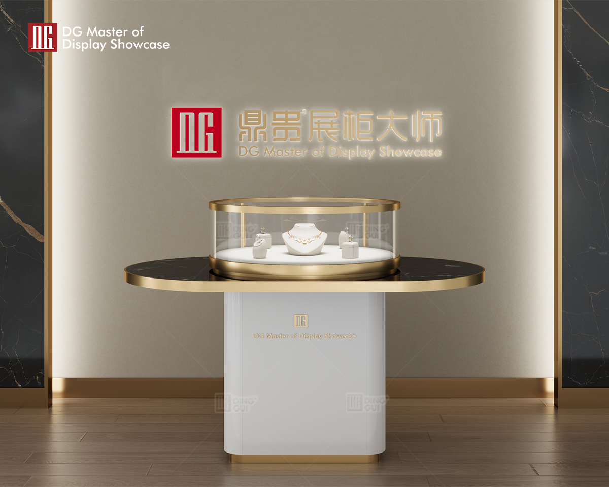 Luxurious and Exquisite Jewelry and Watch Island Showcase by DG 10