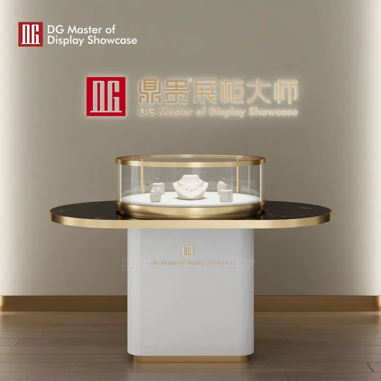 Luxury Island Showcase: Elegance & Efficiency 5