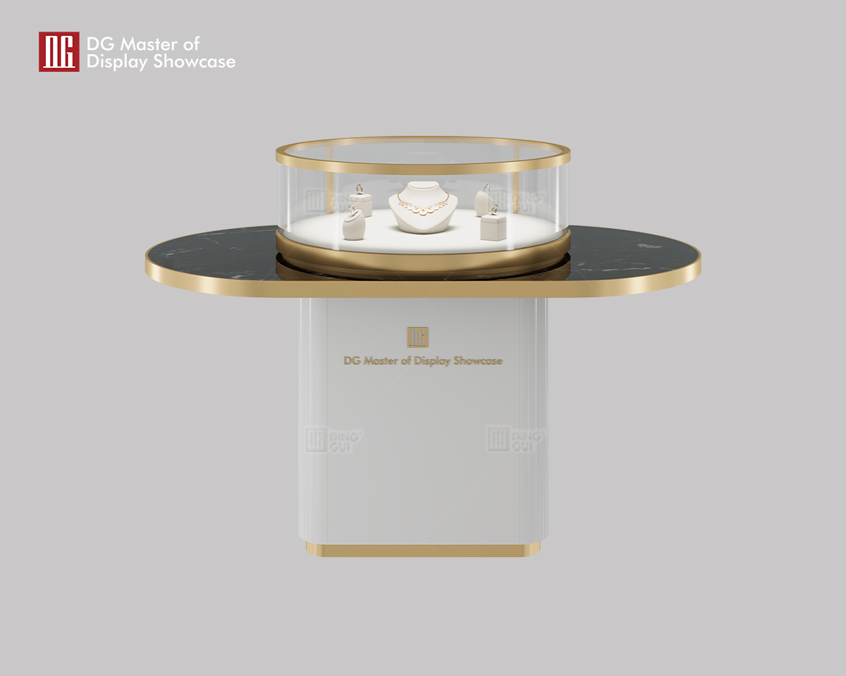 Luxurious and Exquisite Jewelry and Watch Island Showcase by DG 6