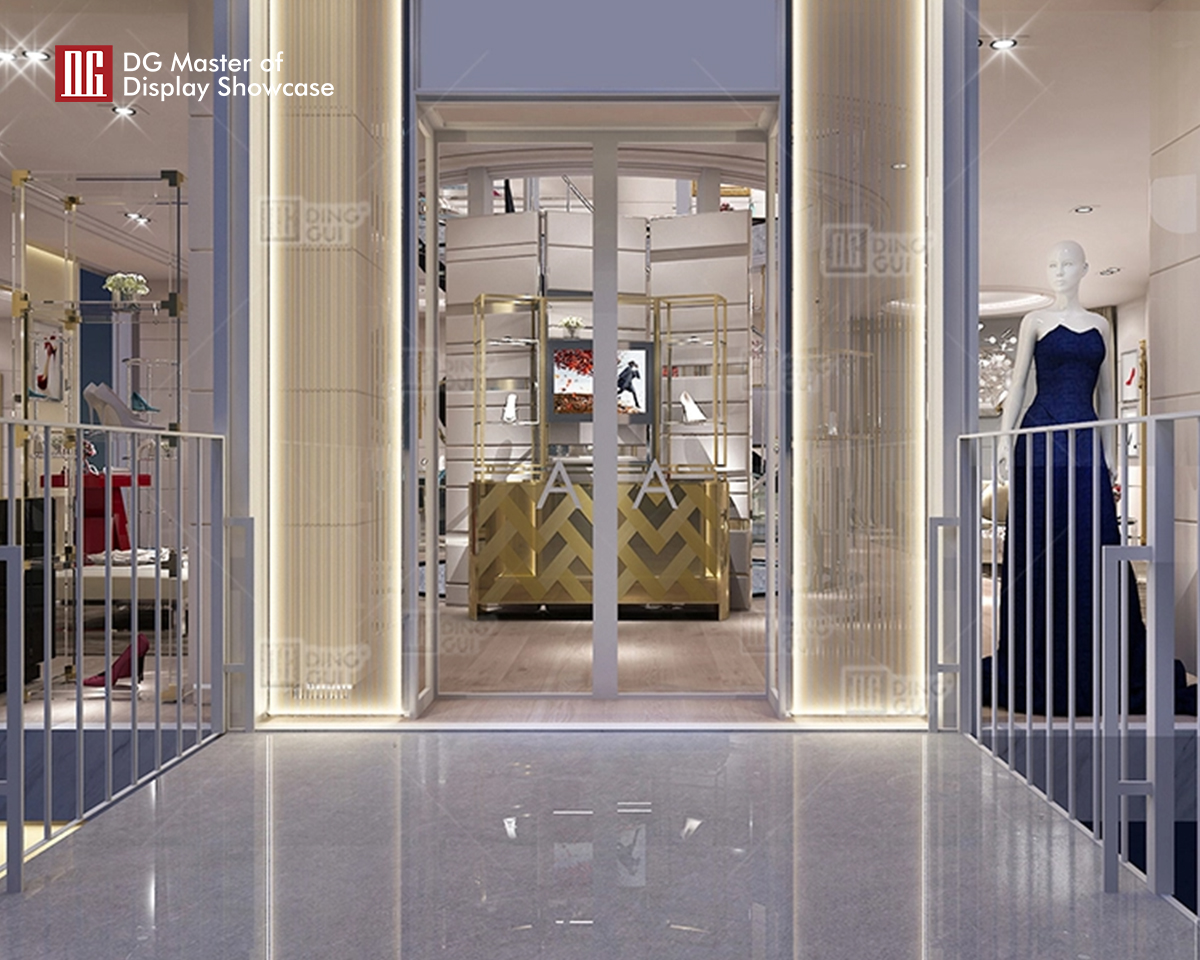 Luxury Jewelry Showcases: High End Designs & Quality 7