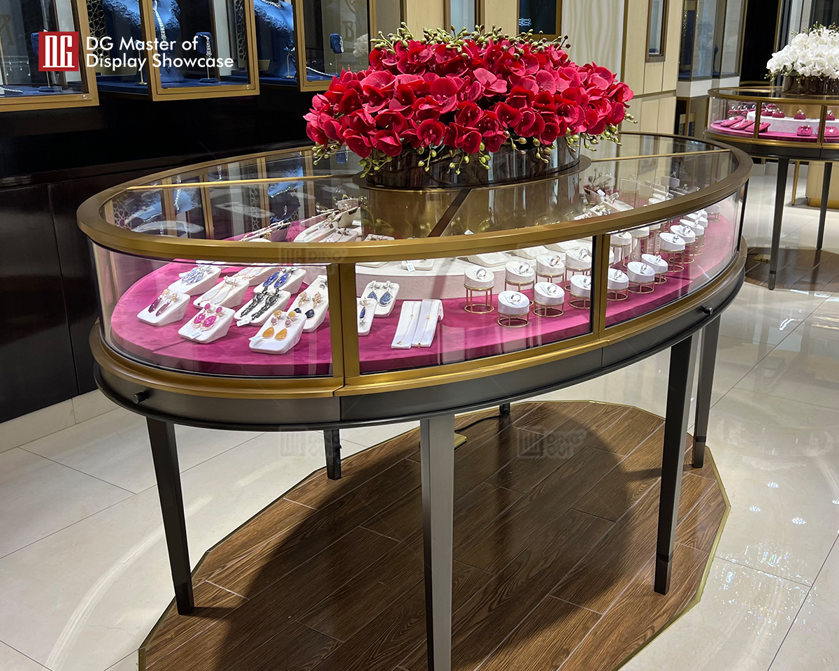 Vitrína DG, luxusné šperky na mieru, vitrína na hodinky, profesionálna vitrína 7