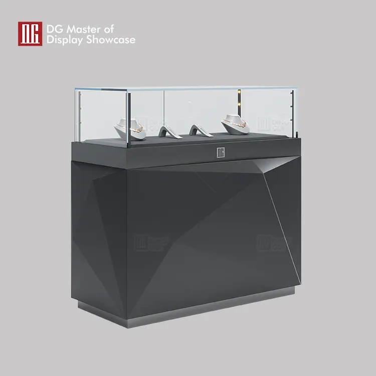 DG Diamond-Cut Jewelry Showcase: Elegant & Sophisticated Display with Adjustable Lighting 2