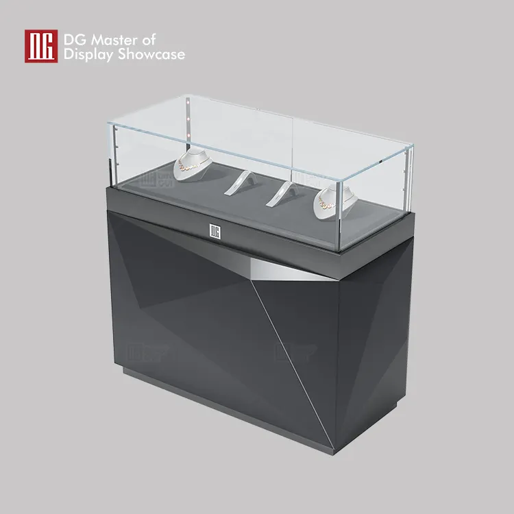 DG Diamond-Cut Jewelry Showcase: Elegant & Sophisticated Display with Adjustable Lighting 4