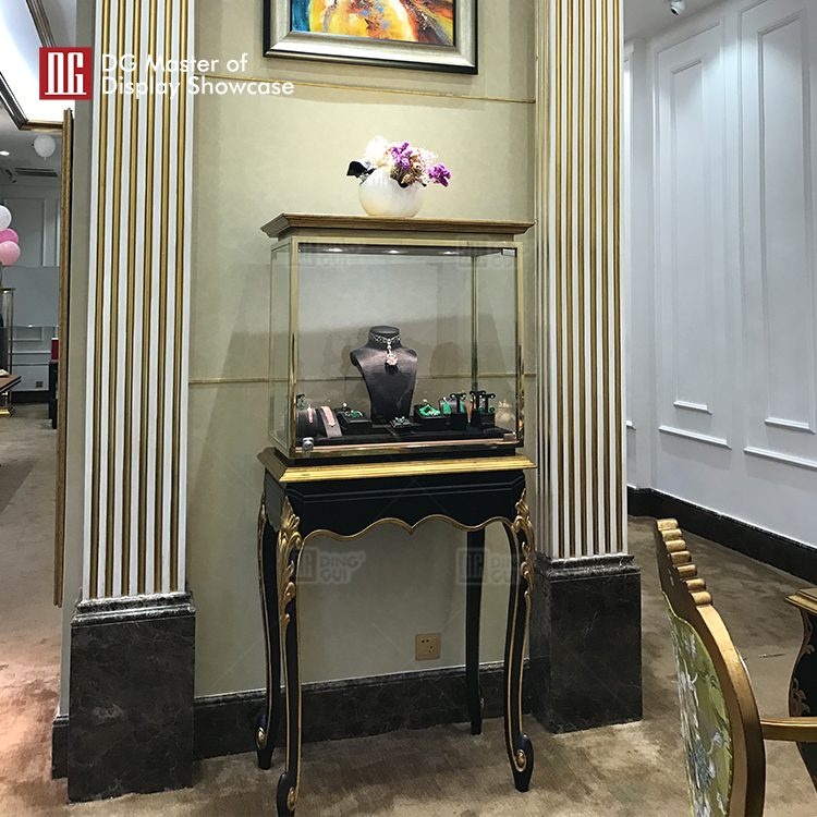 DG Display Showcase | leading jewellery retail shop design wholesale 8