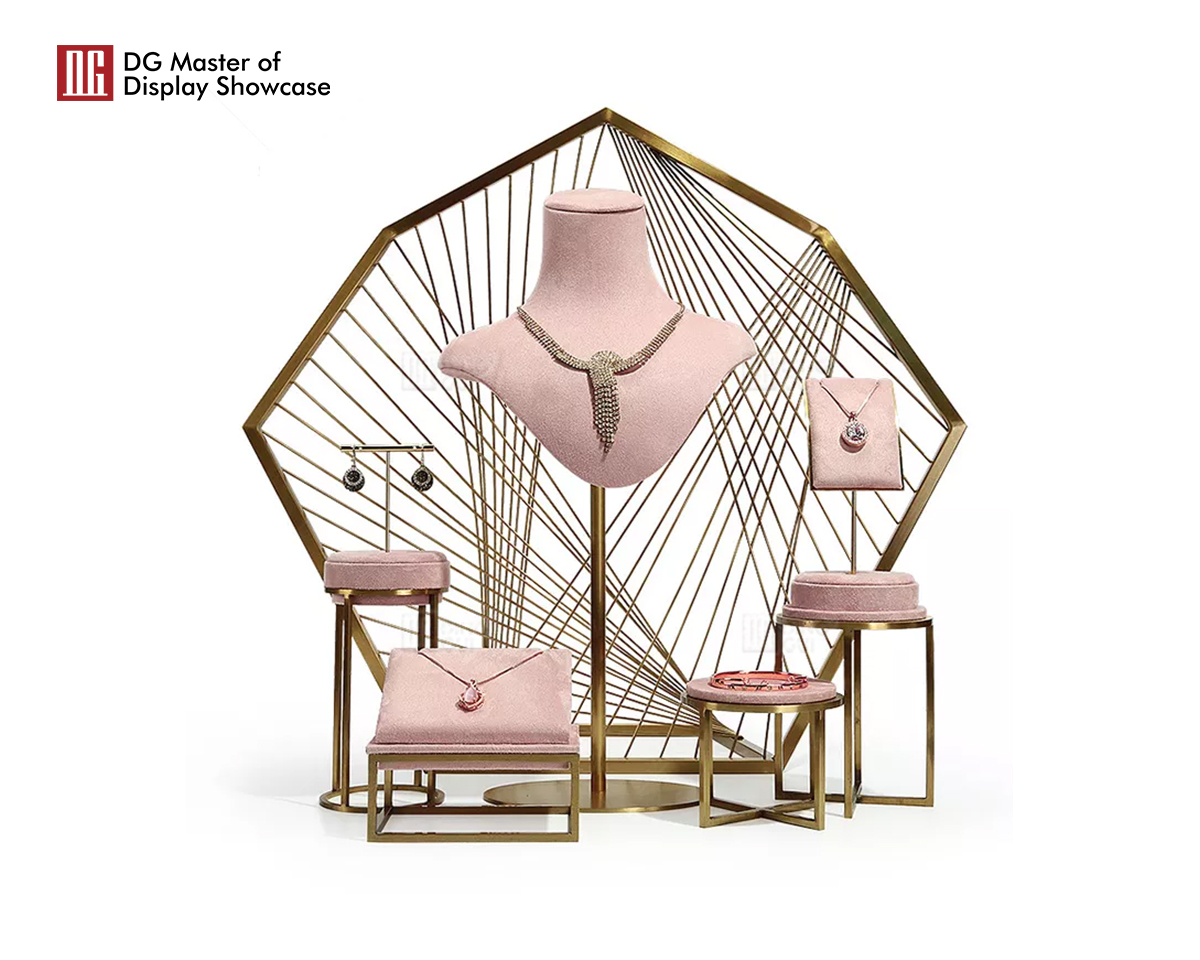 DG Showcase tilpasset lyserød smykkedisplaystativ rekvisitsæt producent 7