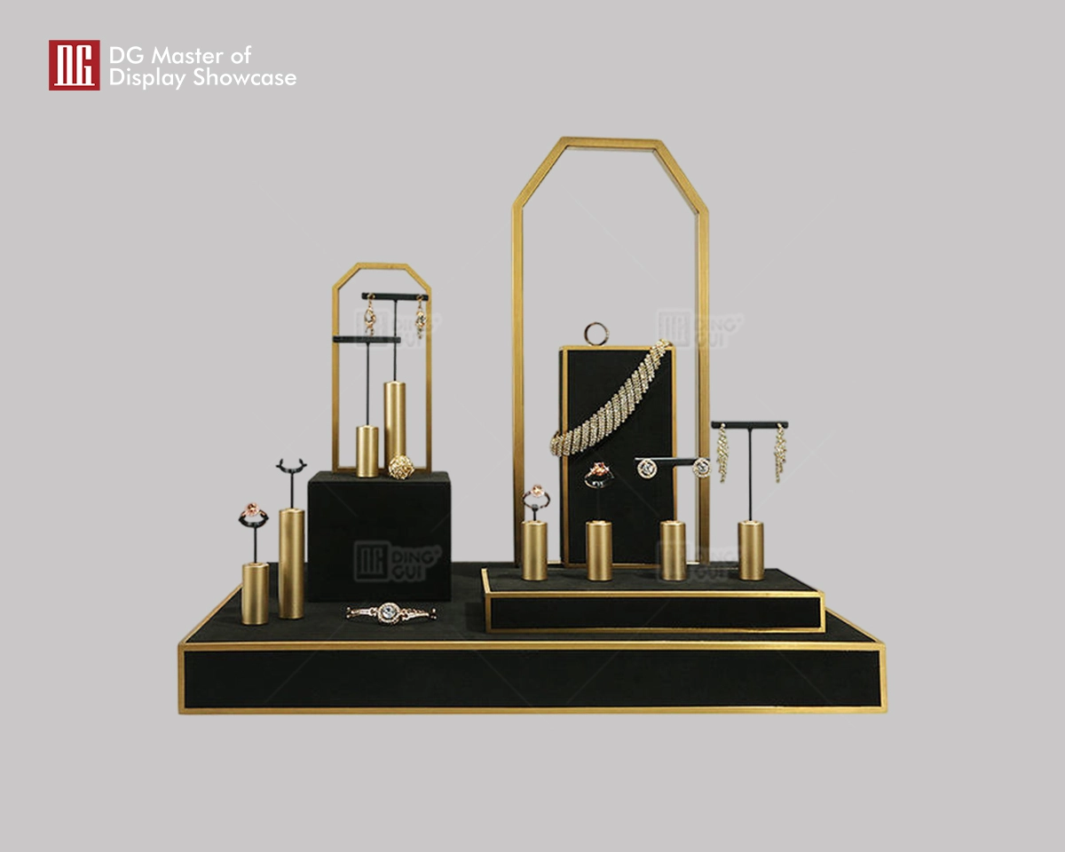 DG Showcase brugerdefinerede smykkedisplay rekvisitter sæt luksus butik interiørdesign til salg 1