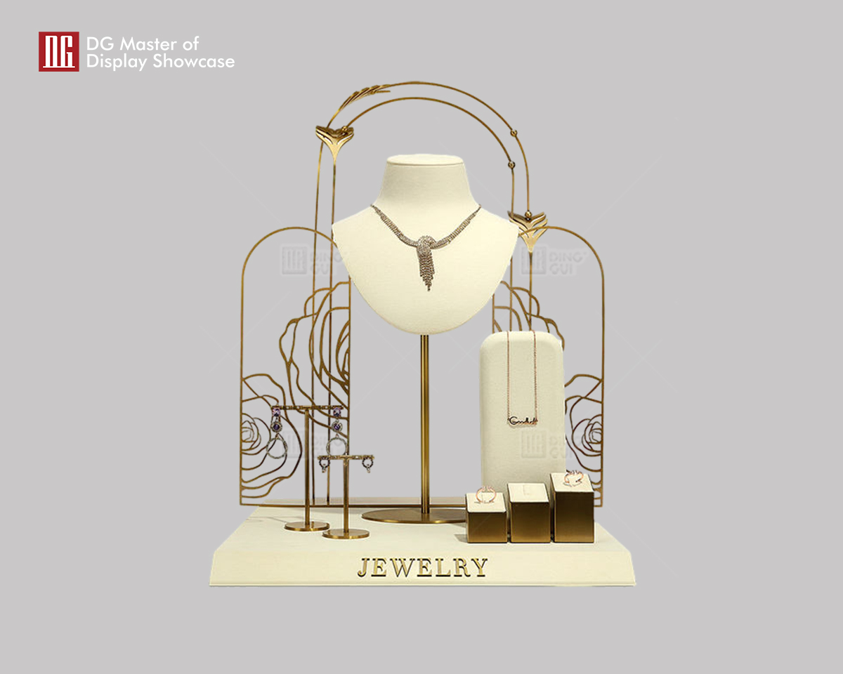 DG Showcase custom jewelry display props set for luxury store ounter design 7