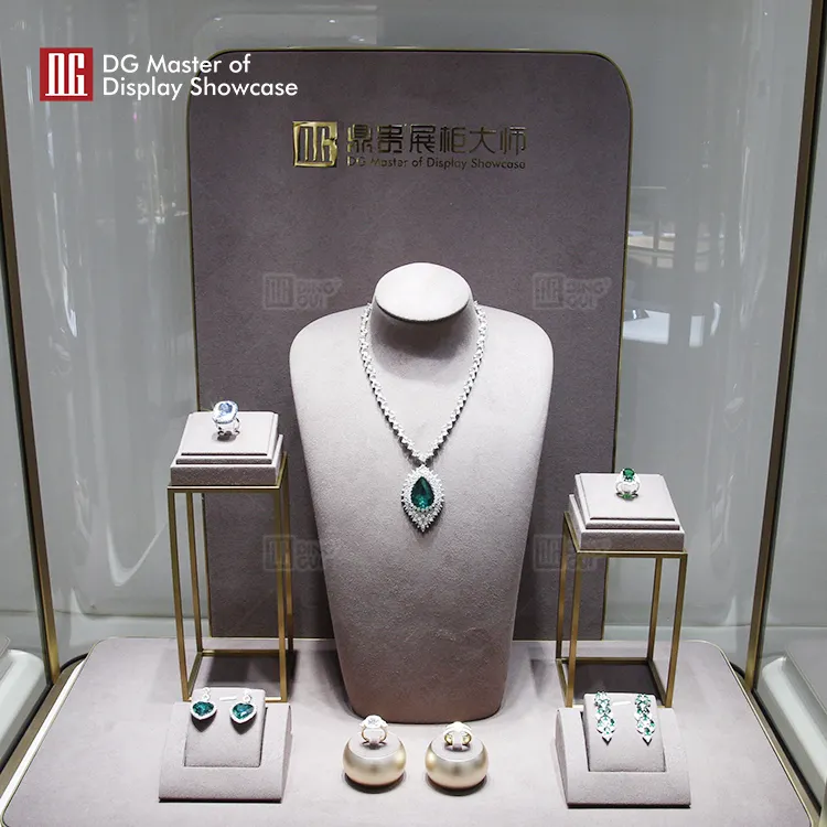 Custom jewelry props for display manufacturer Manufacturer | DG Display Showcase 3
