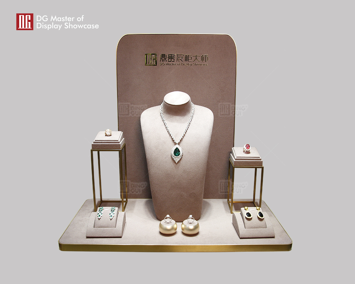 Ang DG Showcase ng luxury jewelry display props ay nakatakda para sa interior design ng shop 6