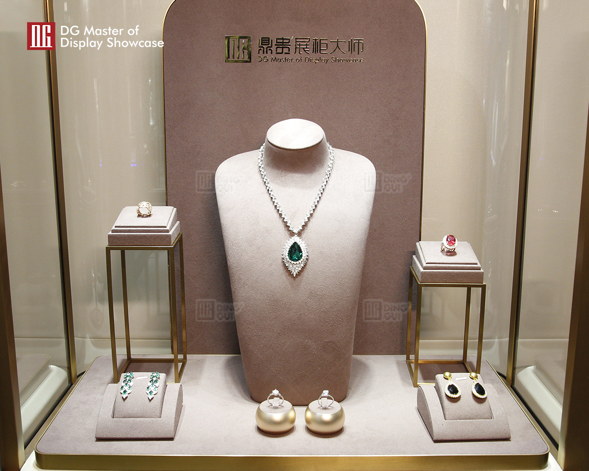 Ang DG Showcase ng luxury jewelry display props ay nakatakda para sa interior design ng shop 8