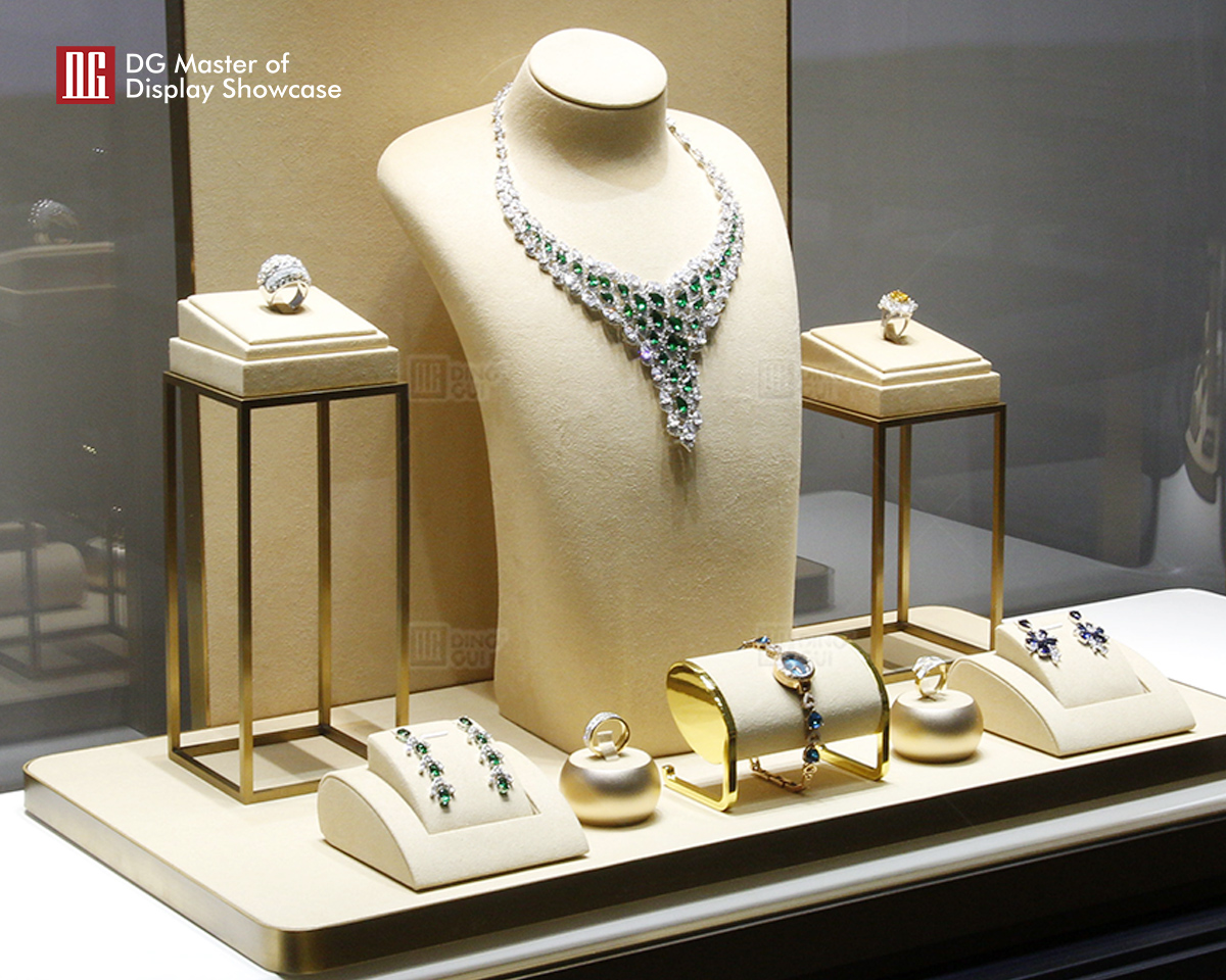 DG Showcase fashion jewelry store display props set latest design for sale 8