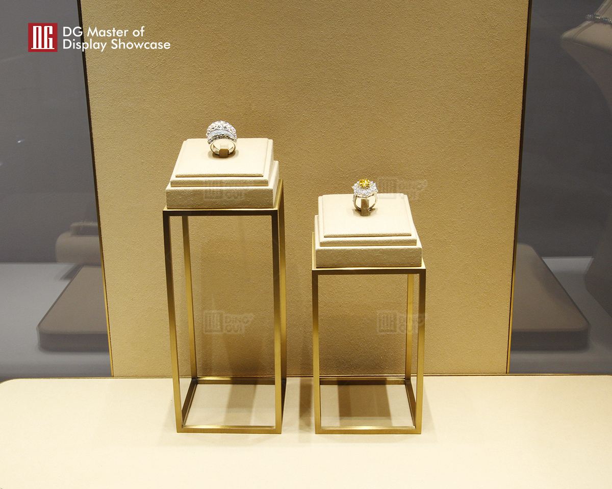 DG Showcase fashion jewelry store display props set latest design for sale 10