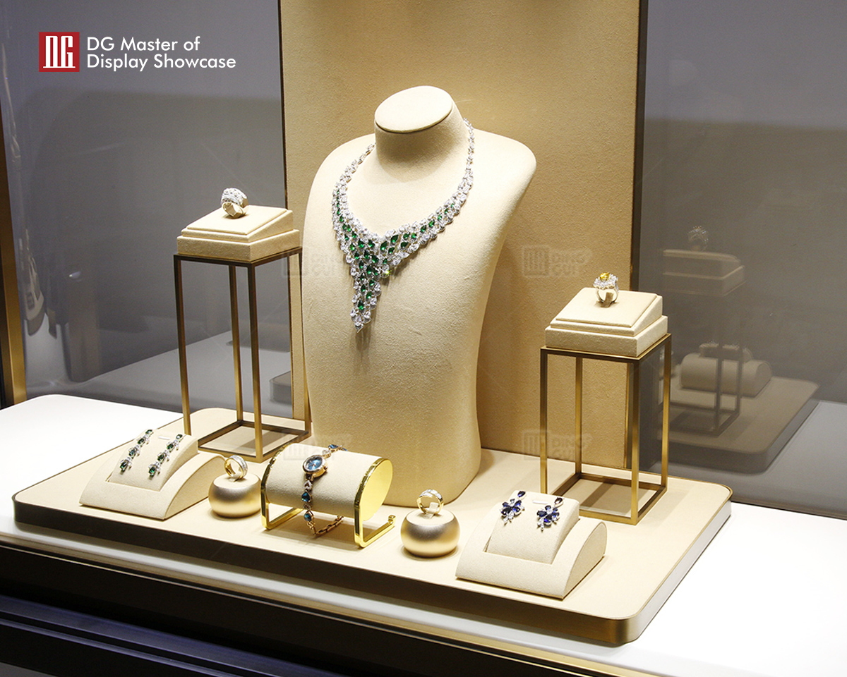 DG Showcase fashion jewelry store display props set latest design for sale 9