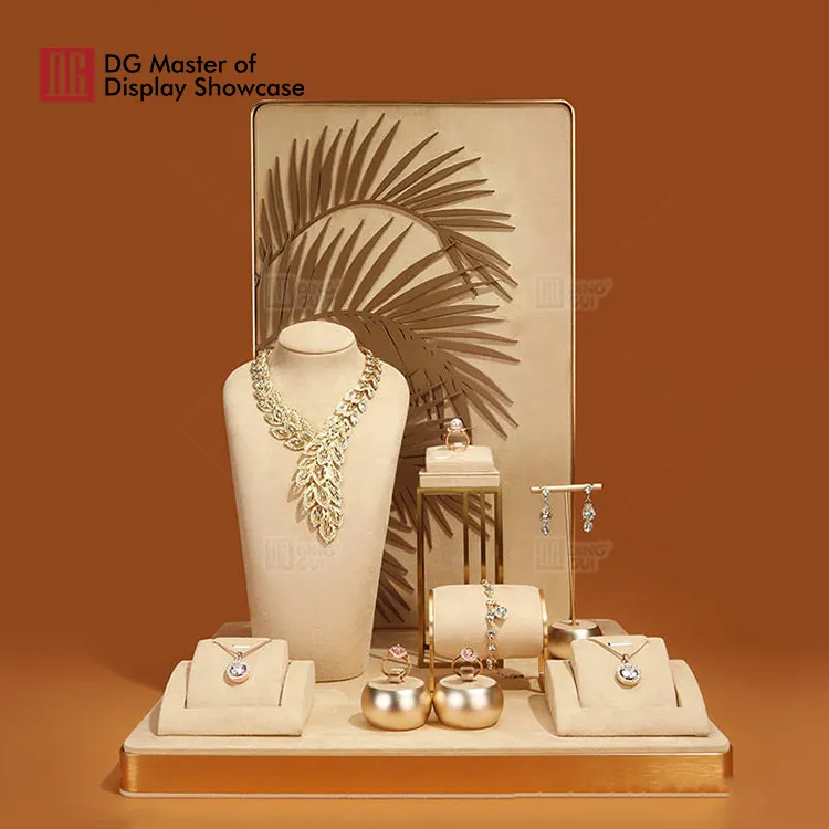 Dreamy Stainless Steel Jewelry Display Stand 3